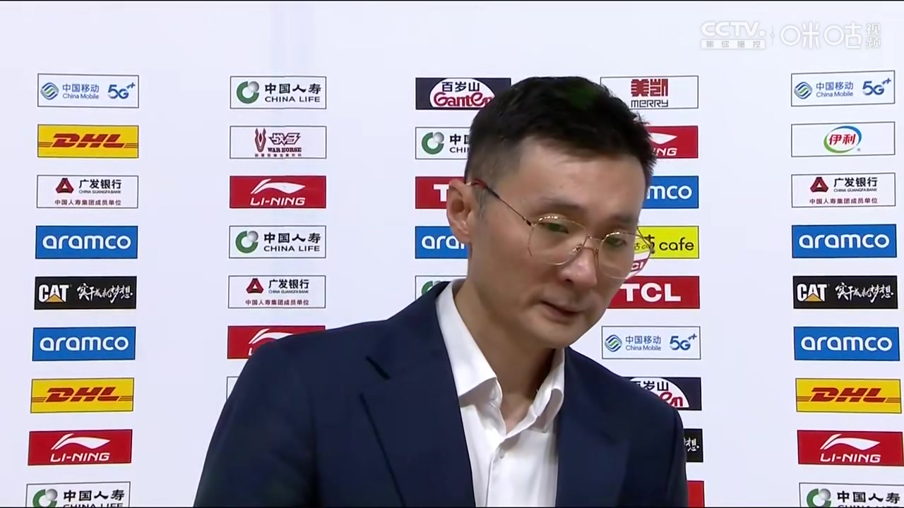 刘炜：哈雷尔和球队融合的不错 但我对他的期望更大